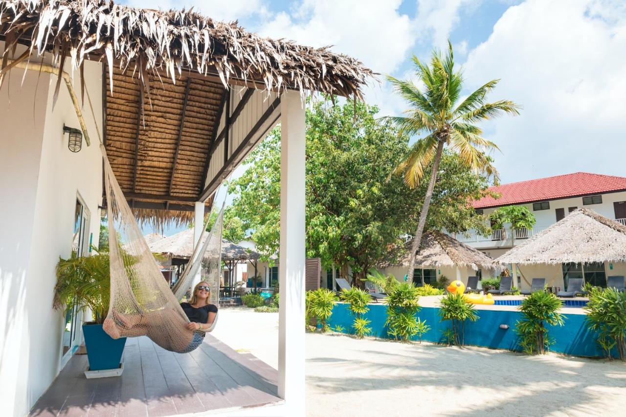 Sarana Bungalows (Adults Only) Ban Tai Exterior photo