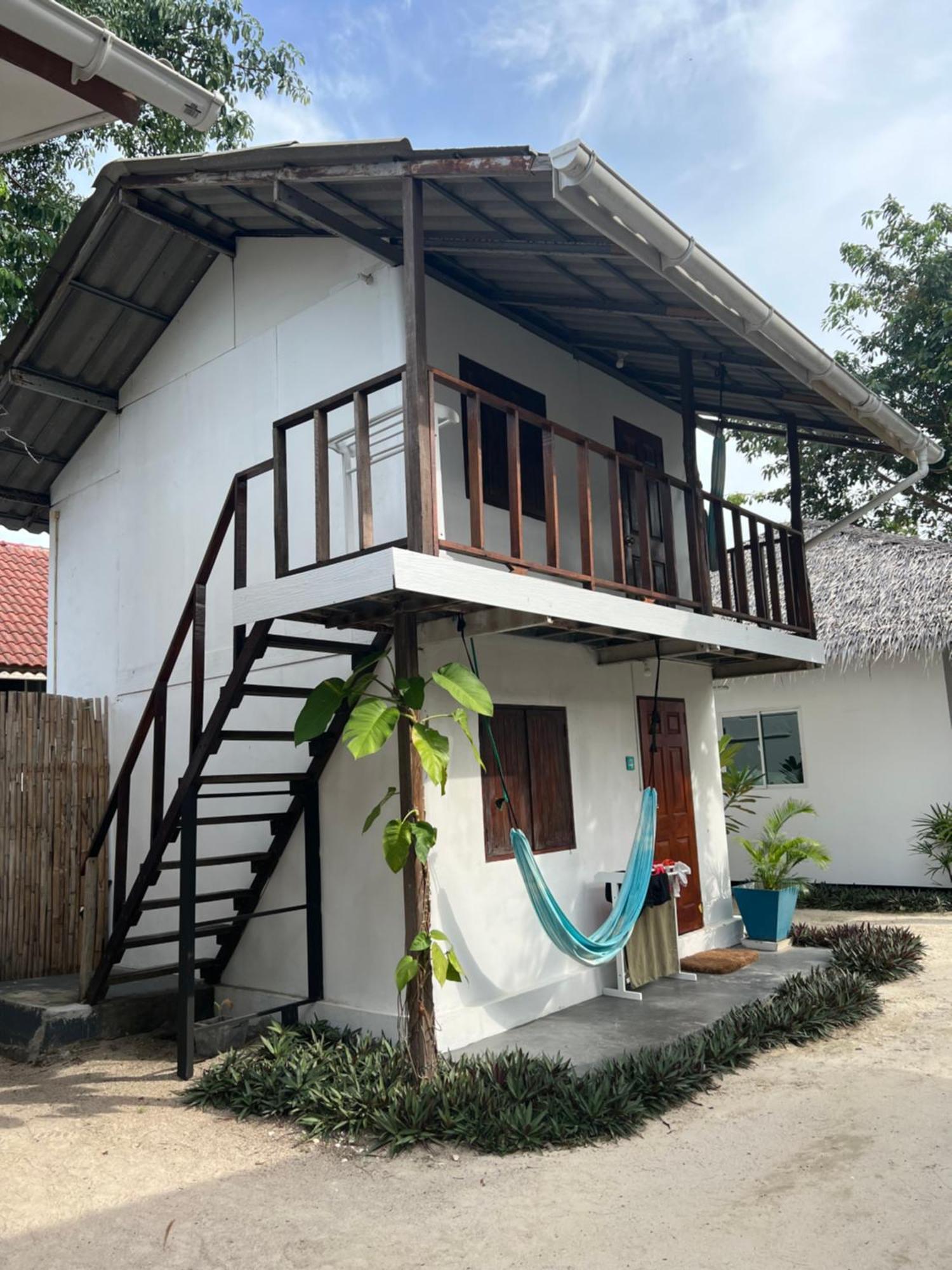 Sarana Bungalows (Adults Only) Ban Tai Room photo