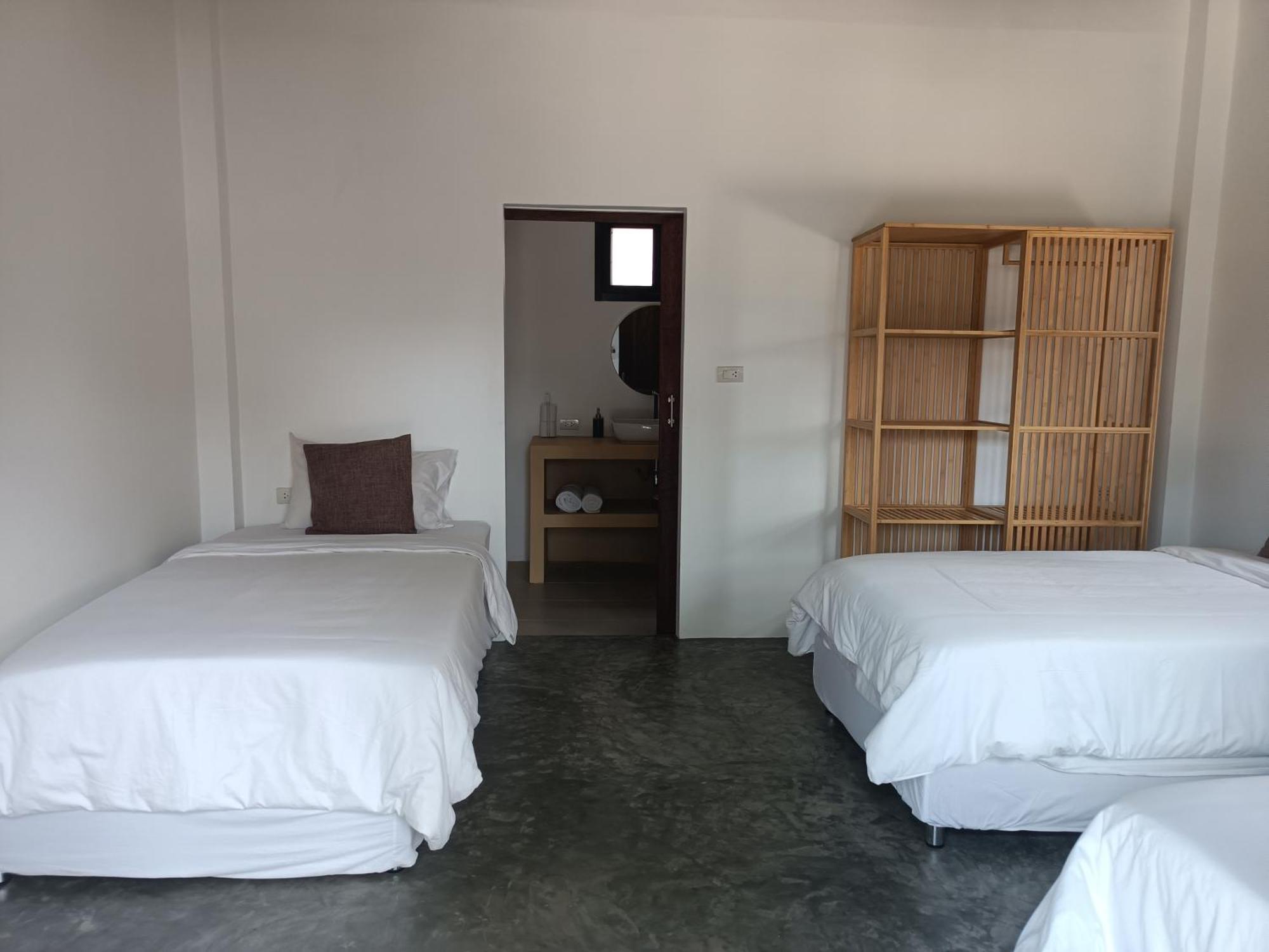 Sarana Bungalows (Adults Only) Ban Tai Room photo