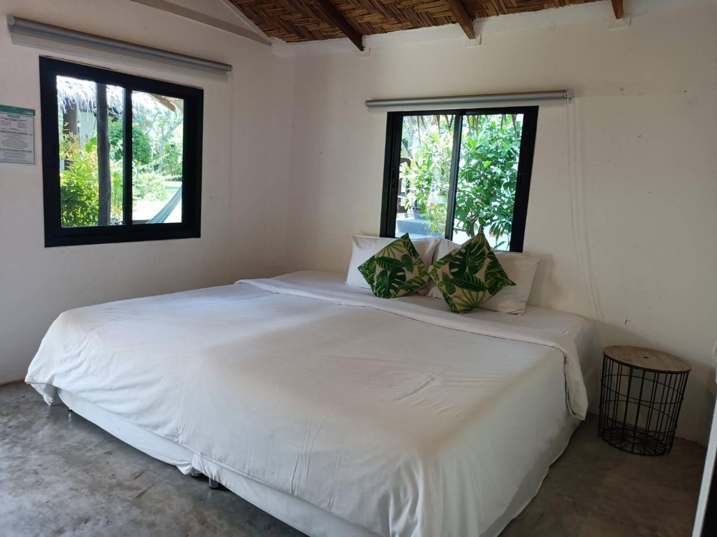Sarana Bungalows (Adults Only) Ban Tai Exterior photo