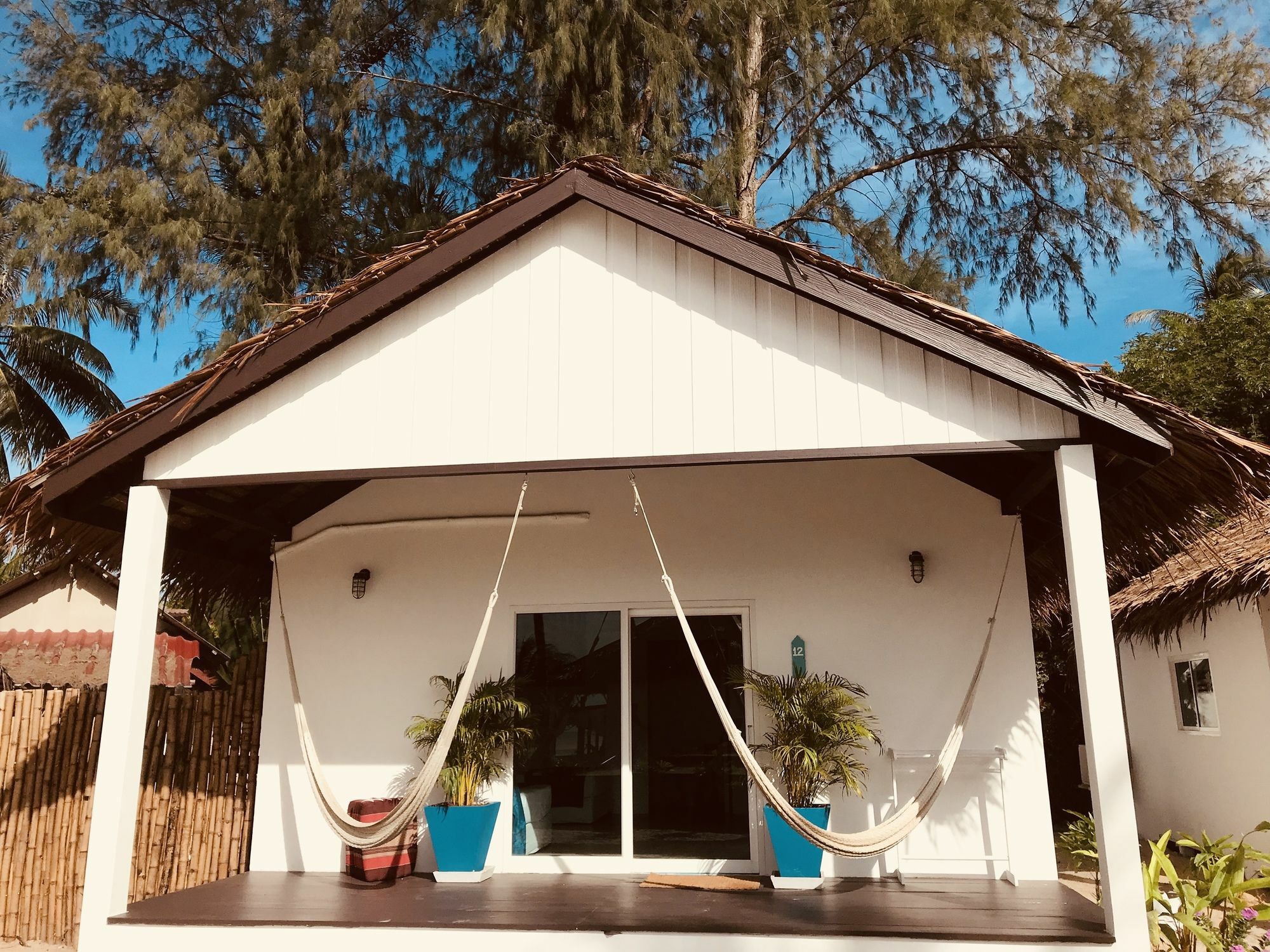 Sarana Bungalows (Adults Only) Ban Tai Exterior photo